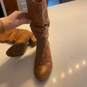 Steve Madden size 7 cognac cowboy boots